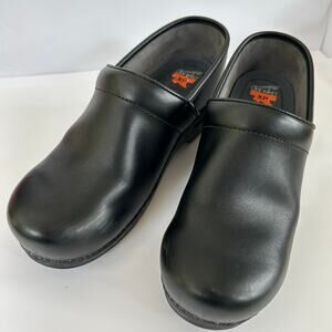 Dansko XP Black Leather Clogs Size 42 – Slip Resistant Nursing Chef Shoes